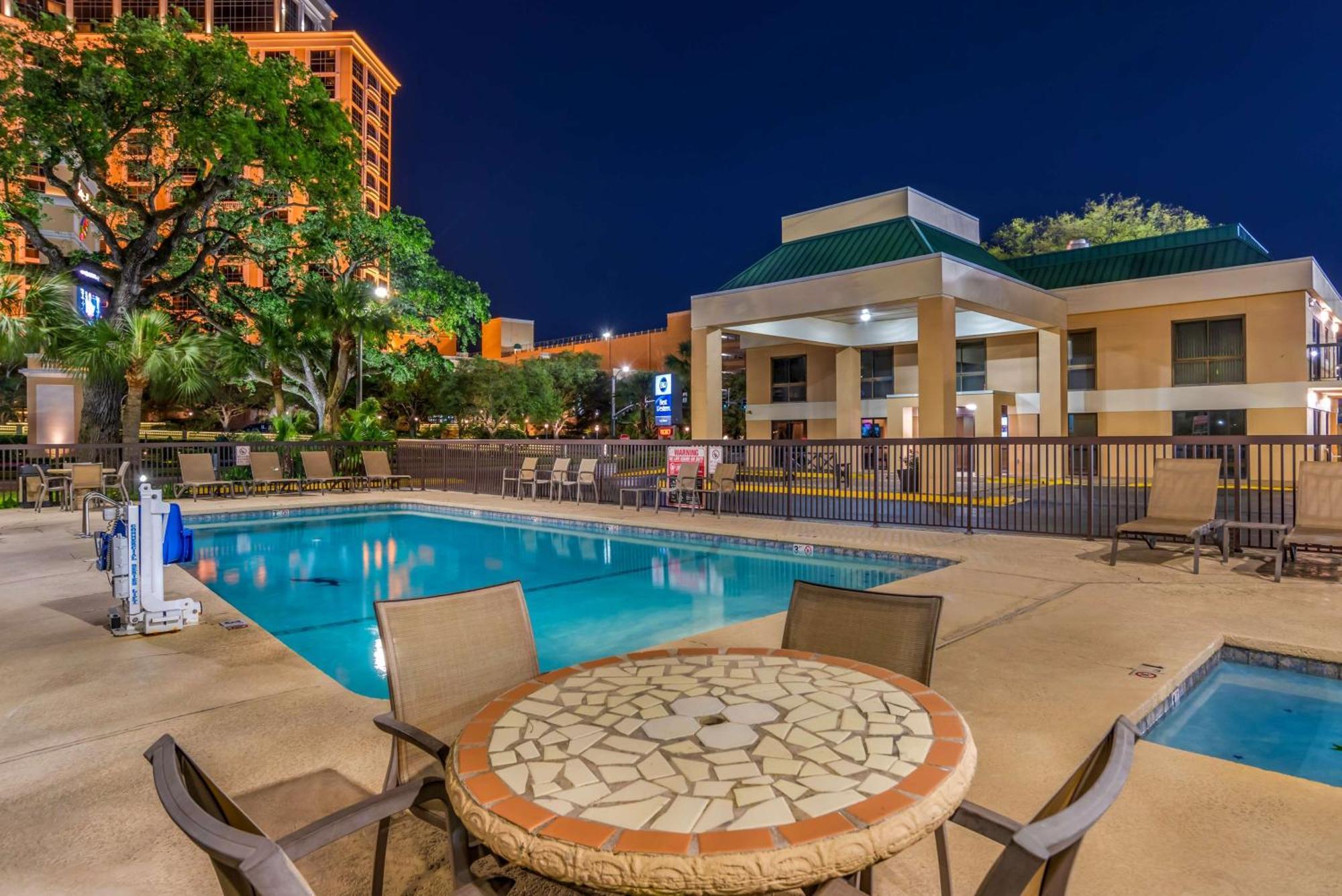 Best Western Oak Manor Biloxi Exterior foto